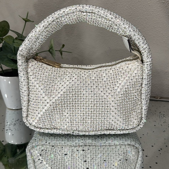 Vince Camuto Damsa Crystal Mesh Mini Shoulder Bag Beaded White Bridal - Picture 11 of 11